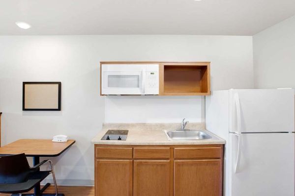 Hotel WOODSPRING SUITES LAKE CHARLES (Lake Charles)